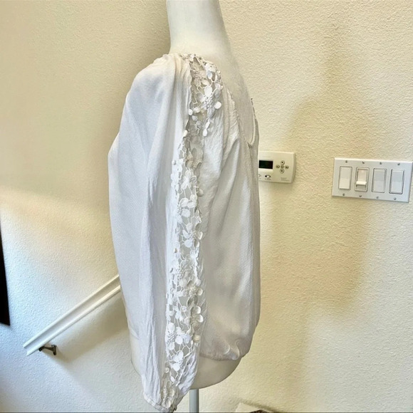 American Rag Cie 100% rayon white top with lace long sleeves size S - Picture 4 of 10